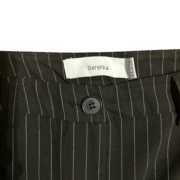 Bershka Pinstripe Pants - Size 6 - Picture 2 of 3